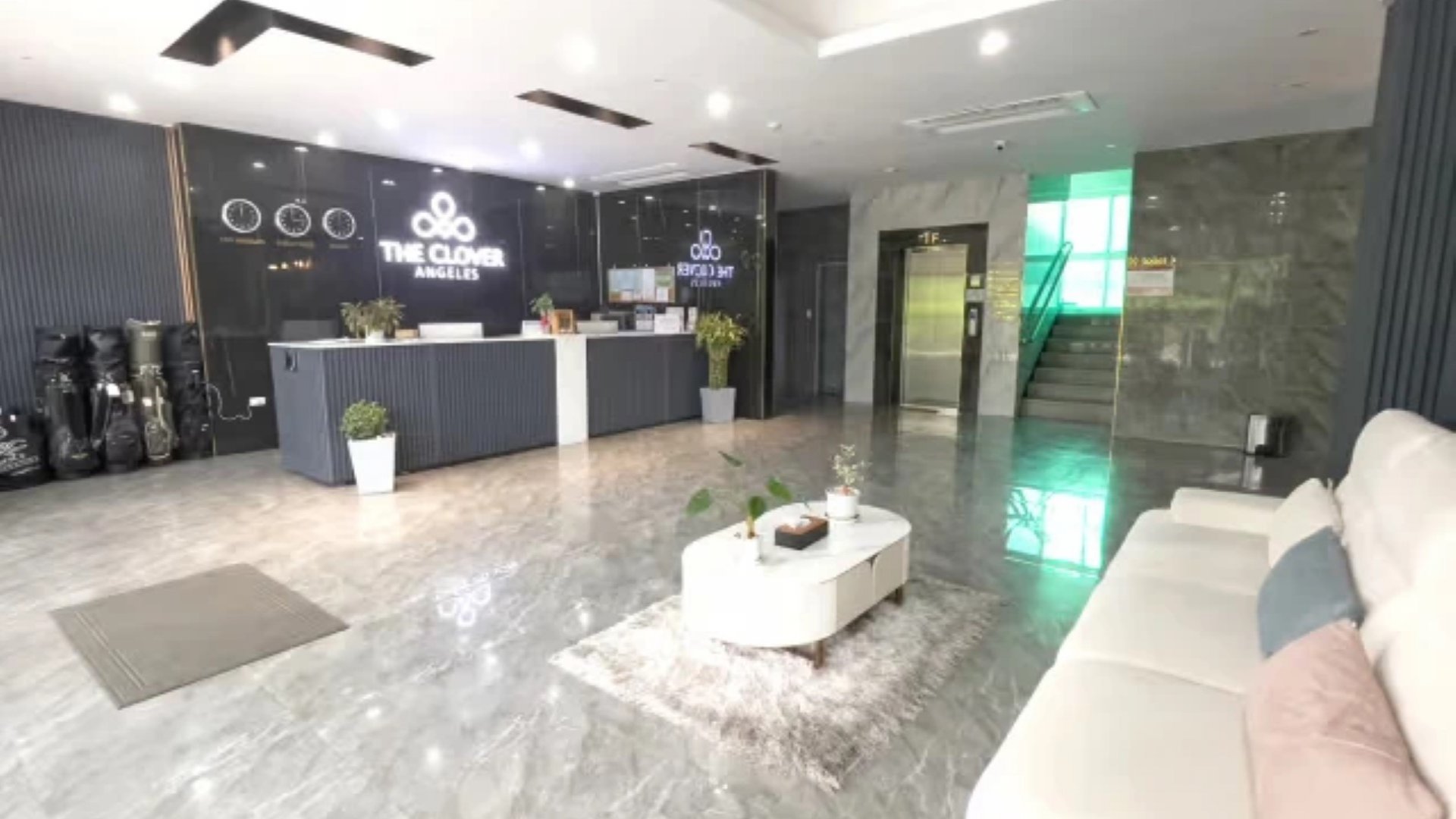 The Clover Hotel Angeles City